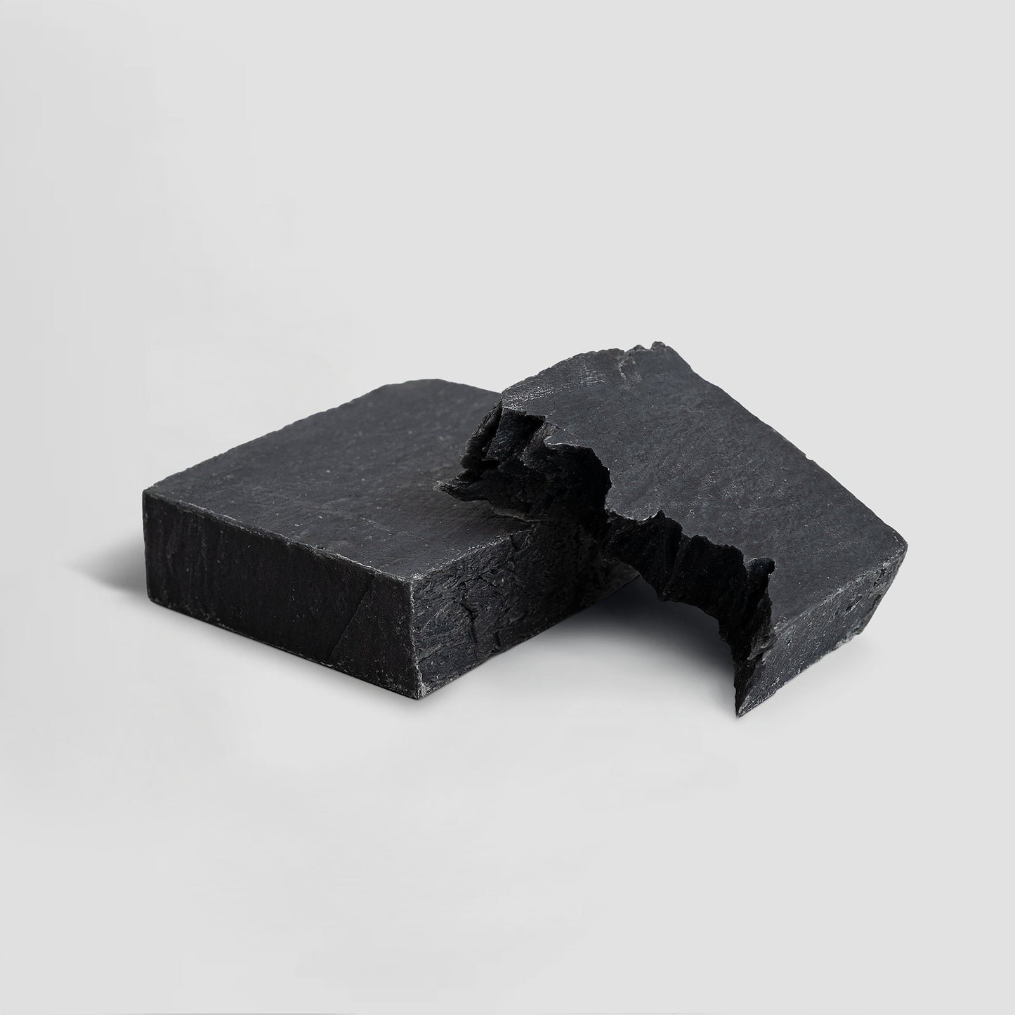 NURIO Charcoal & Peppermint Cleansing Bar